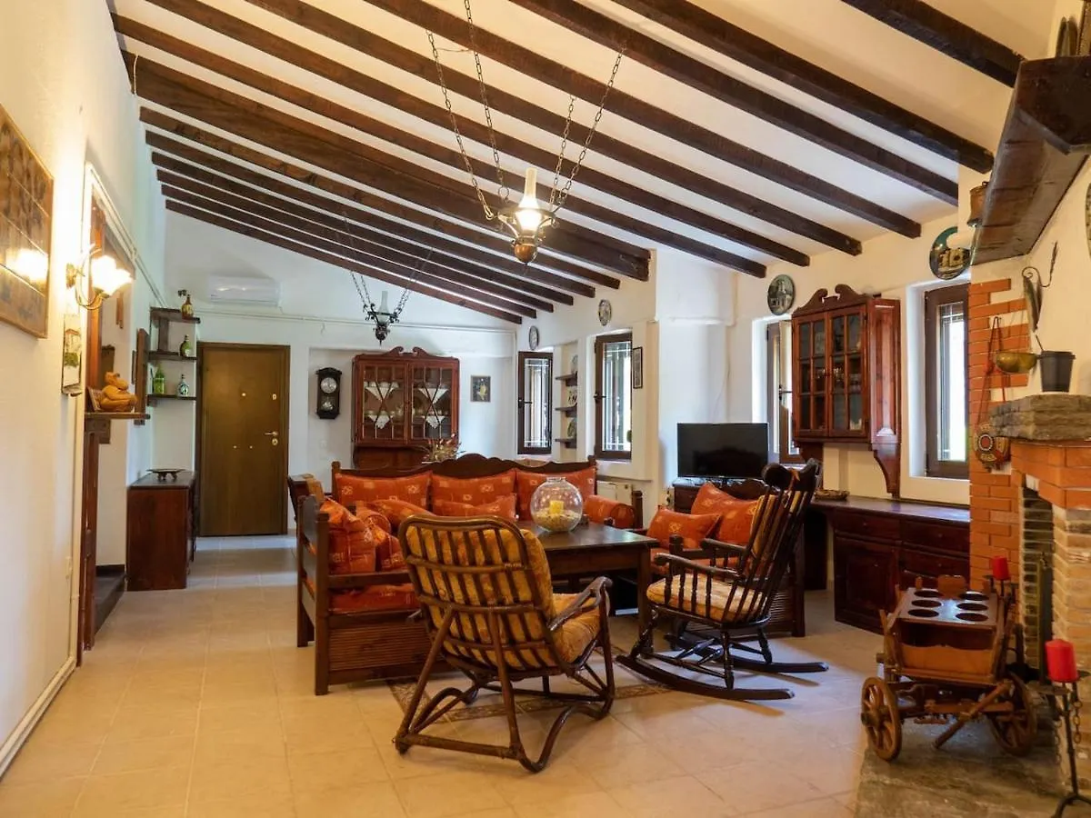 Sani Traditional Forest Villa 0*, باراليا ساني اليونان