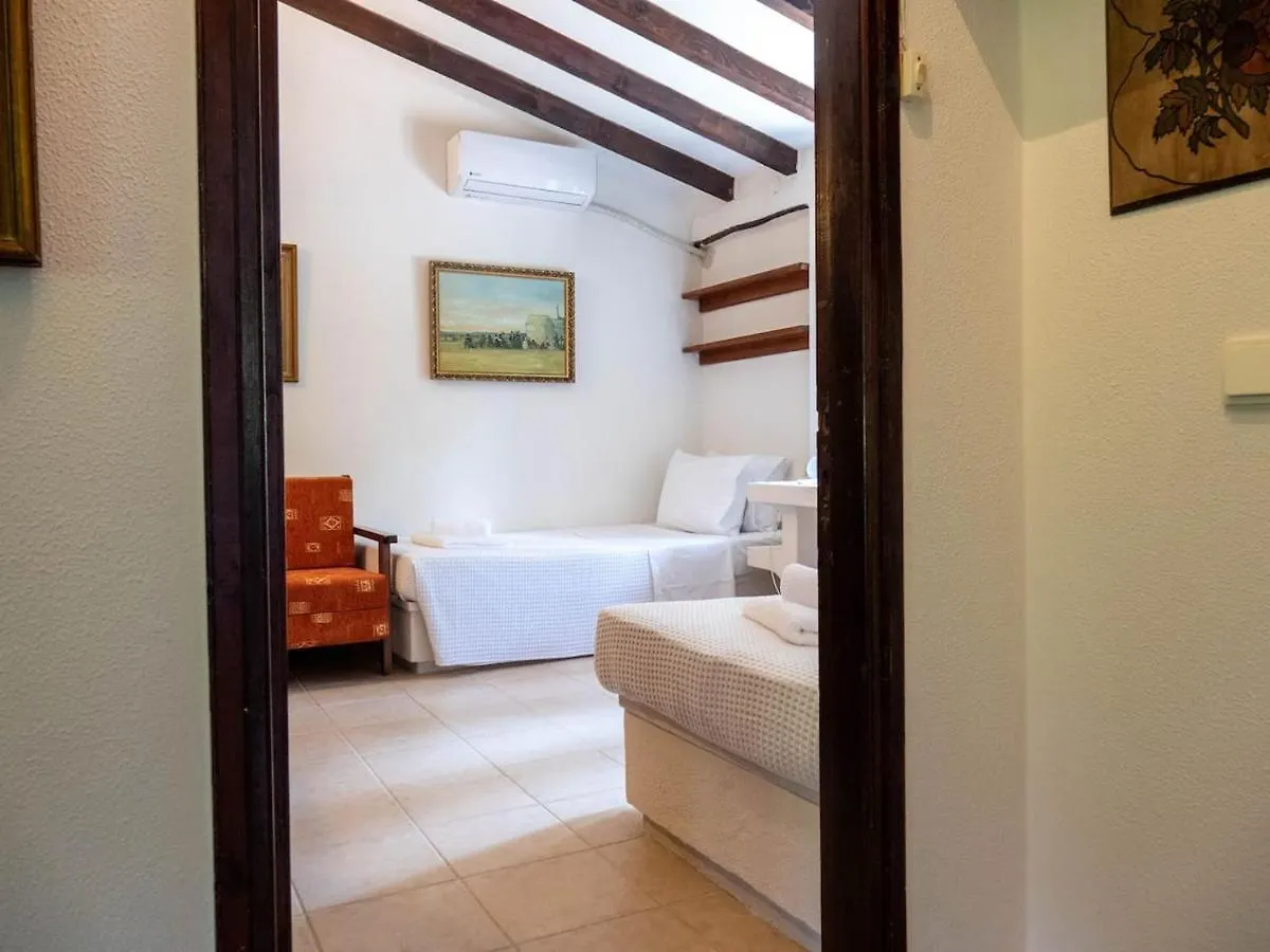 Sani Traditional Forest Villa 0*, باراليا ساني