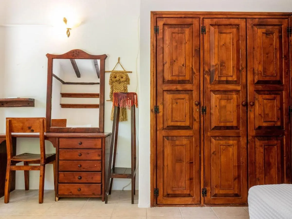 Sani Traditional Forest Villa 0*, باراليا ساني اليونان